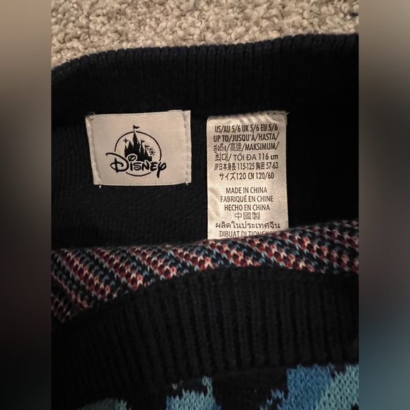 Disney Stitch kids sweater - Picture 6 of 6